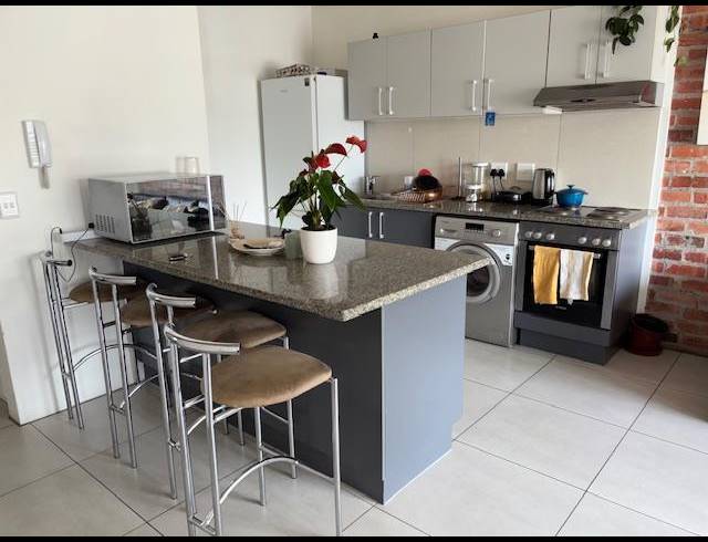 2 BEDROOM PROPERTY TO RENT IN OBSERVATORY